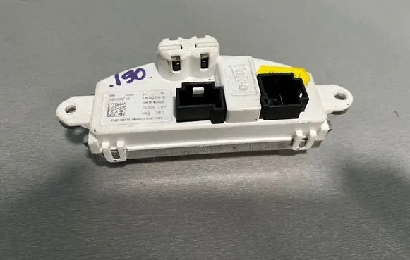 BMW 4 F32 F33 Heater blower motor/fan resistor T1016251QD