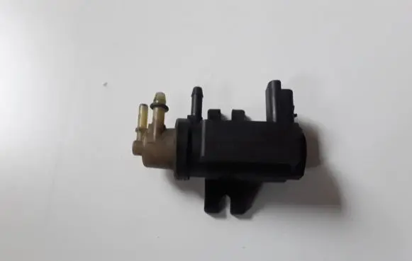 Peugeot 3008 I Turbo solenoid valve 9672875080