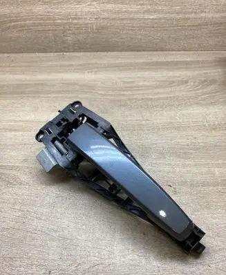 Opel Astra H Front door exterior handle 