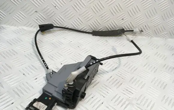Peugeot 206 Rear door lock PSA567165