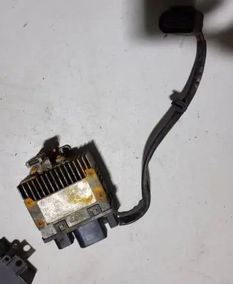 Audi A4 S4 B7 8E 8H Coolant fan relay 8E0959501P 898092000