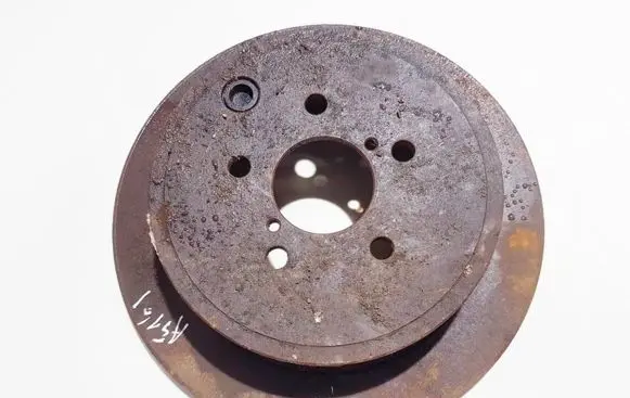 Subaru Outback Rear brake disc neventiliuojamas