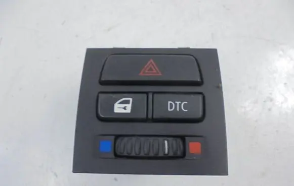 BMW X3 E83 Hazard light switch 61316945652
