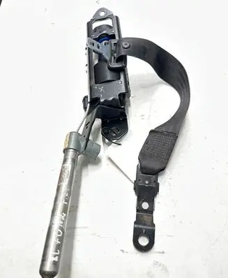 Volvo XC70 Front seatbelt 6075637R0B