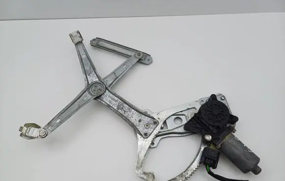 Mercedes-Benz C W202 Front door window regulator with motor 0130821709
