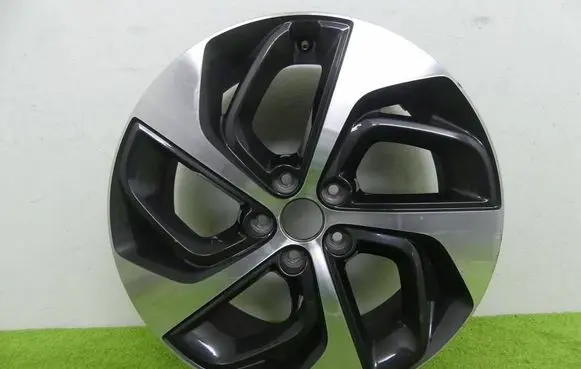 Hyundai Tucson IV NX4 R19 alloy rim 52910D7410
