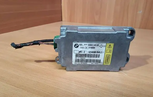 BMW 5 E60 E61 Airbag control unit/module 6941018 12246589