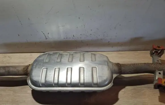 BMW 3 E46 Middle muffler/silencer 1708700