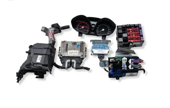 Ford Transit Courier Engine ECU kit and lock set JT7112A650LF