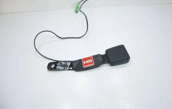 Skoda Fabia Mk3 (NJ) Front seatbelt buckle 6V0857755C
