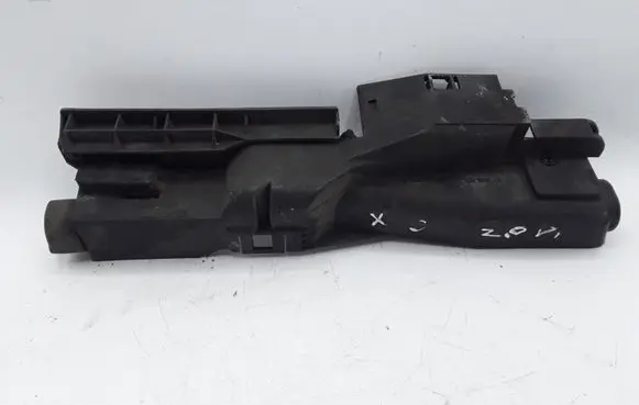 BMW X3 E83 Radiator support slam panel bracket 75302529 155985548