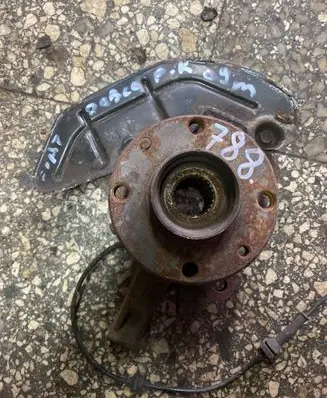 Fiat Doblo Front wheel hub
