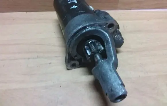 Volkswagen PASSAT B5.5 Starter motor 0001109021 059911023H