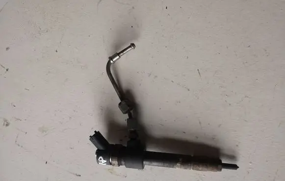 Opel Zafira B Fuel injector 0445110276