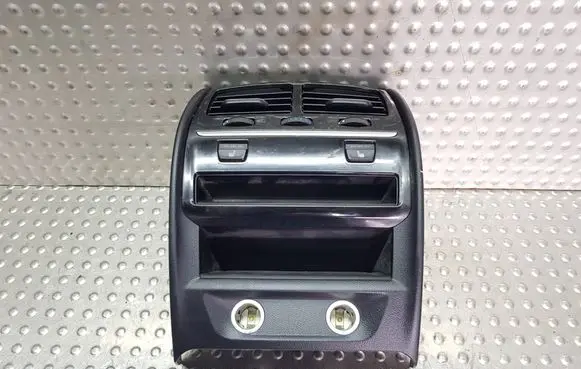 BMW 5 G30 G31 G38 Rear air vent grill S26371228 9377080 9357866