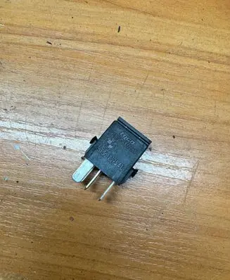 BMW 5 E39 Other relay 61361393412 V23073B1002X18