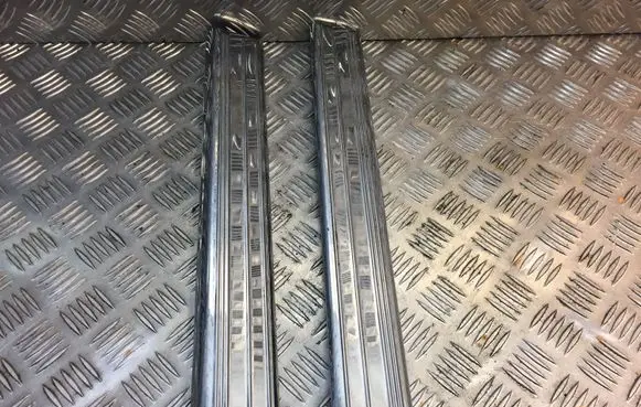 Mercedes-Benz S W220 sill trim set (inner) 2206805535 A2206805535