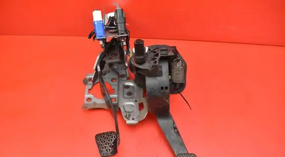 Ford Courier Accelerator throttle pedal EY16-7B633-CA