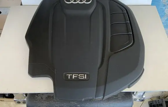 Audi Q5 SQ5 Engine cover (trim) 80A103925D