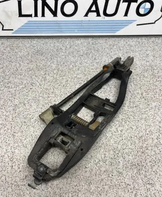 Front door exterior handle/bracket