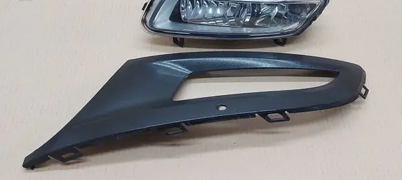 Volkswagen Polo V 6R Front fog light trim/grill 6R0853665D