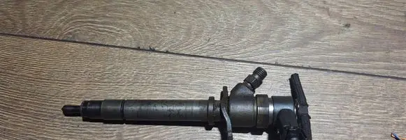 Volvo S80 Fuel injector 0445110078