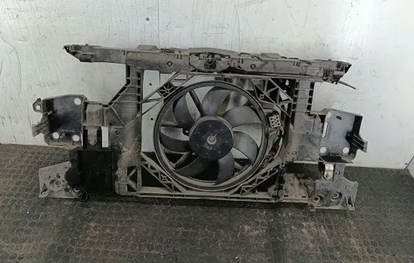 Renault Megane III Radiator support slam panel 752100004R