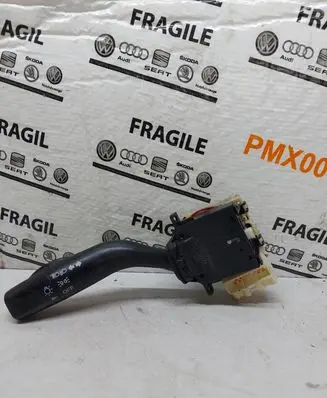 Mazda Premacy Indicator stalk 17A089