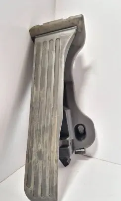 Volkswagen PASSAT B6 Accelerator throttle pedal 1K1721503L 6PV00860000