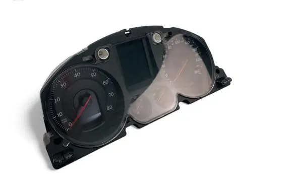 Volkswagen PASSAT B6 Speedometer (instrument cluster) 3C0920870T