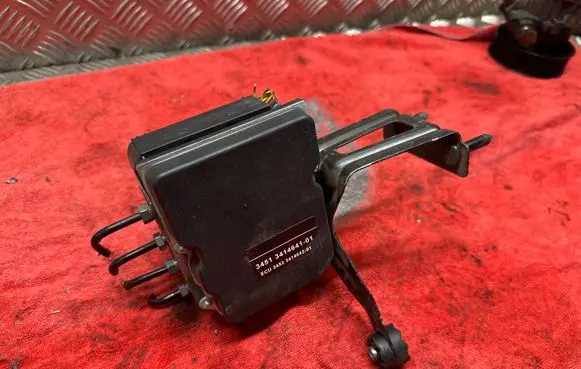 BMW X3 E83 ABS Pump 3414641 3414642