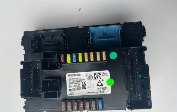 Fiat Tipo Relay mounting block 00521709660 28740378