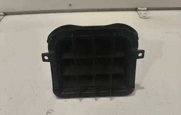 Audi A7 S7 4G Quarter panel pressure vent 4G8819301