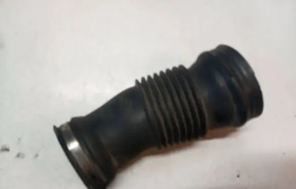 Air intake hose/pipe