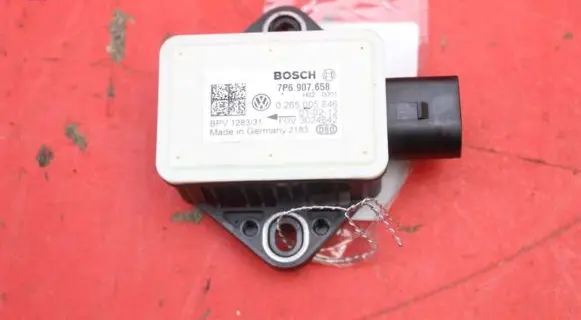 Volkswagen Touareg II Sensor 7P6907658