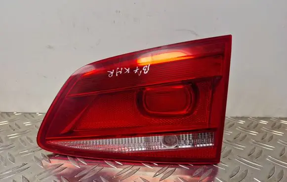 Volkswagen PASSAT B7 Tailgate rear/tail lights 3AF945094J