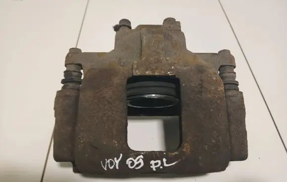 Chrysler Grand Voyager V Front brake caliper