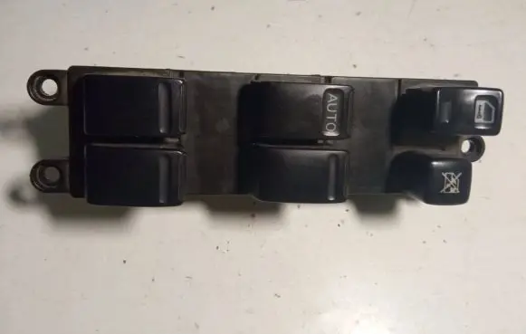 Nissan X-Trail T30 Other switches/knobs/shifts 3722