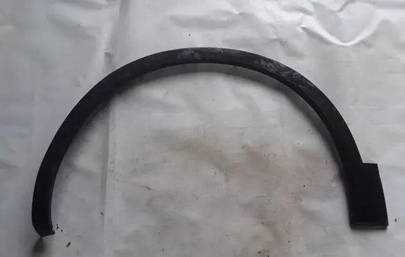 Nissan Qashqai+2 Front arch trim 63811JD000