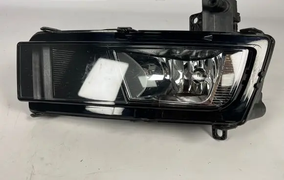 Volkswagen Touran III Front fog light 5TA941662A
