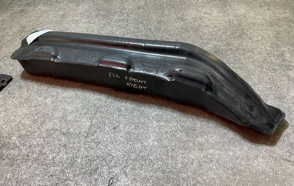 BMW 2 F44 Fender foam support/seal 7448812