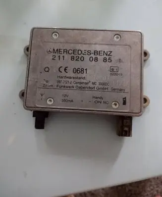 Mercedes-Benz E W211 Bluetooth antenna 2118200885