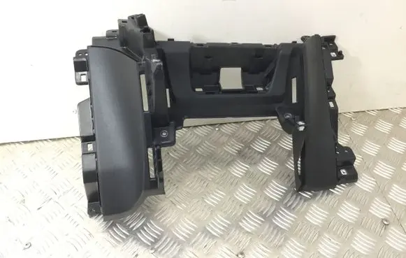 KIA Sportage Dashboard center trim panel 84760F1900