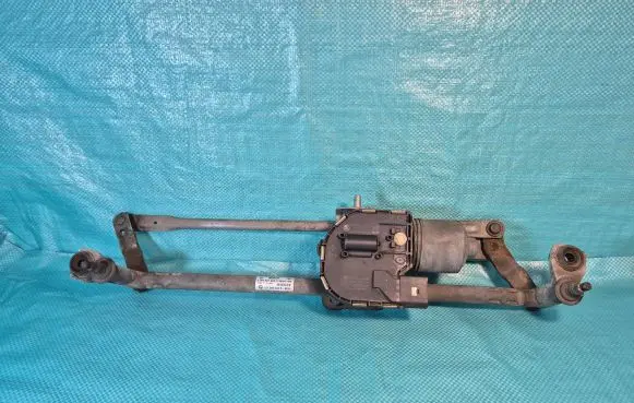 Skoda Octavia Mk2 (1Z) Front wiper linkage and motor 1Z1955023E 3397021452 1Z1955119D