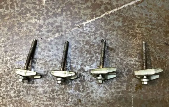 Renault Laguna III Fuel Injector clamp holder 
