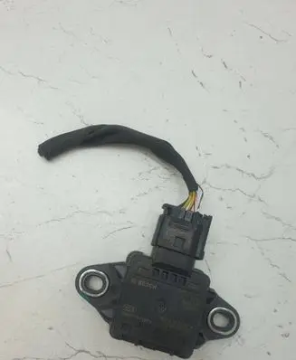 Tesla Model S Throttle position sensor 600636900A 600636900 6006369