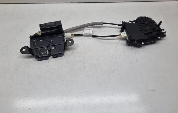 BMW 2 F46 Tailgate lock latch 734853004