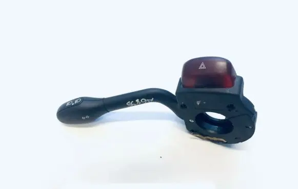 Volkswagen PASSAT B4 Indicator stalk 17062941