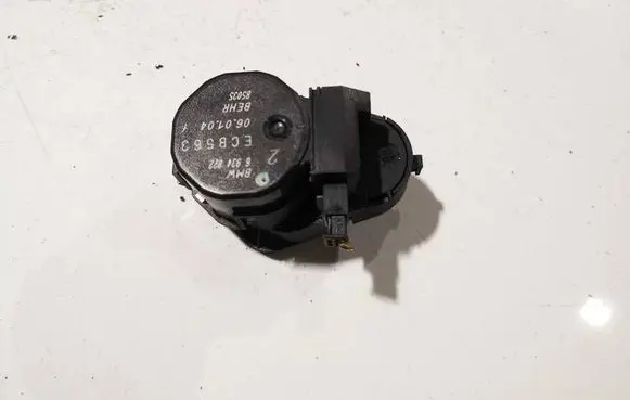 BMW 3 E46 Air flap motor/actuator 6934822