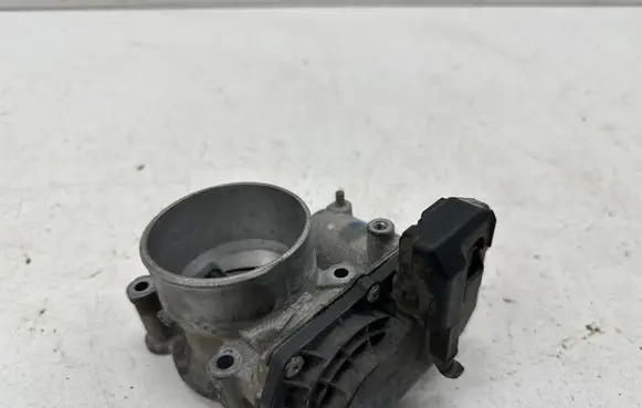 Mazda CX-3 Throttle valve 152008T09